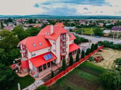 Pensiunea Octogon Piatra Neamt Luaran gambar